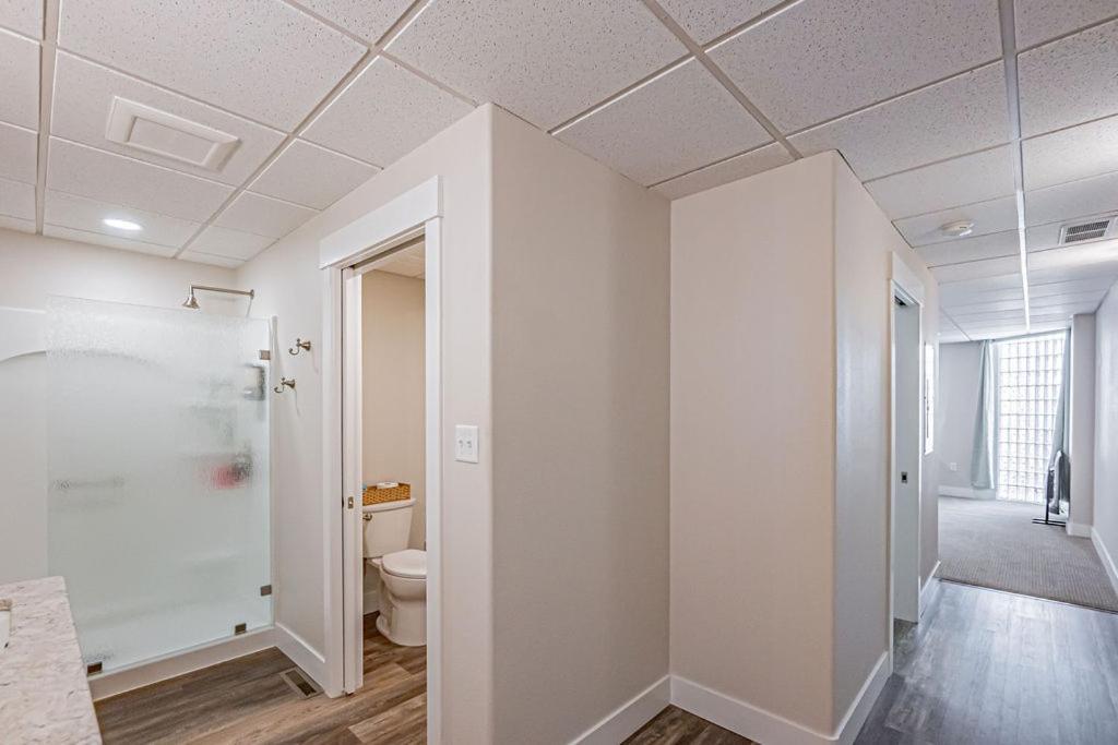 Comfy Corral Apartment Поукателоу Екстериор снимка