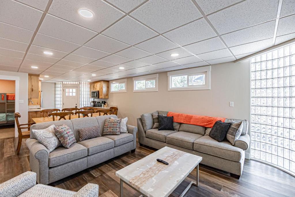 Comfy Corral Apartment Поукателоу Екстериор снимка
